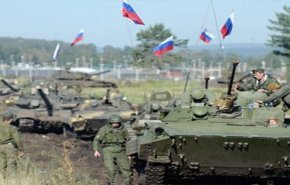 روسيا تعتزم سحب قواتها من مناطق قرب حدود أوكرانيا
