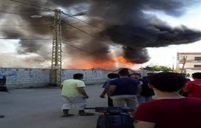 حريق في مخيم للنازحين السوريين في بحنين - المنية
