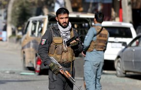 مقتل 4 رجال شرطة ومحاضر جامعي بعمليتين في كابل

