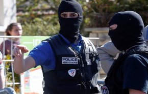 توقيف 3 أشخاص على ذمة التحقيق بعد الهجوم على مركز للشرطة في فرنسا