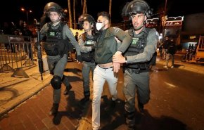 إصابات واعتقالات خلال مواجهات مع الاحتلال بالقدس والضفة + فيديو