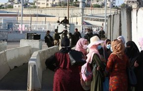الاحتلال يمنع فلسطينيي الضفة والقطاع من الوصول للأقصى