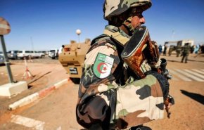 الجيش الجزائري: “أطراف تخريبية” تحرض على الإضرابات لإفشال الانتخابات
