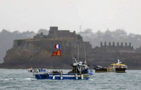 شاهد: تفاصيل التوتر البحري الجديد بين فرنسا وبريطانيا