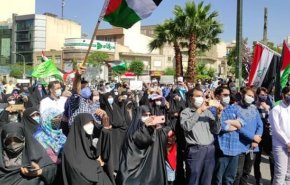 مسيرة للمصلين في طهران احتجاجا على الهجمات الصهيونية على قطاع غزة 