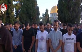 شاهد .. كاميرا العالم توثق أجواء عيد الفطر المبارك في القدس المحتلة