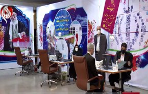شاهد .. تواصل عملية تسجيل المرشحين للإنتخابات الرئاسية في ايران