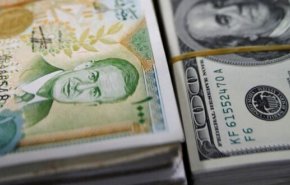هل سمح مصرف سوريا المركزي للتجار بالتداول بالدولار؟
