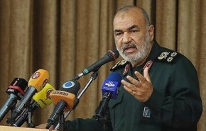 قائد الحرس الثوري: الاعداء لا يطيقون رؤية ايران قوية