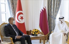 رئيسا وزراء قطر وتونس يبحثان تعزيز العلاقات