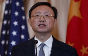الصين تدعو واشنطن إلى عدم تسييس تتبع منشأ كورونا
