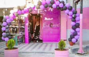 افتتاح مقهى خاص بالنساء في إدلب..تعرف على خدماته!!