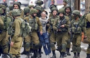 الاحتلال يعتقل 6 فلسطينيين بينهم والدا شهيد في طولكرم