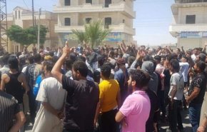 سوريا.. مظاهرات بريف دير الزور تنديدا بممارسات 