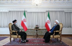 الرئيس المنتخب يزور روحاني