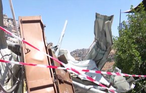 شاهد .. مواجهات مع الإحتلال في حي سلوان بعد هدم منازل الفلسطينيين 