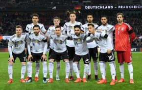سبب اختيار المنتخب الألماني لكرة القدم اللون الأبيض 