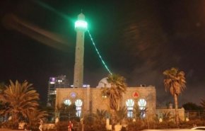 بالفيديو: مستوطنون ينتهكون حرمة مسجد حسن بيك في يافا المحتلة