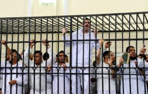 مخاوف وتحذيرات حقوقية من أوضاع السجناء المصريين