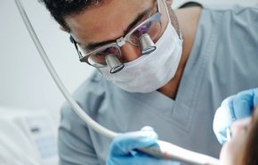 بالفيديو.. انجاز طبي ايراني في علاج تسوس الاسنان