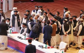 باكستان تدعو الحكومة الأفغانية وطالبان إلى تقديم تنازلات للتوصل إلى تسوية سلمية
