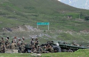 الهند والصين تسحبان قواتهما من منطقة شديدة التوتر على حدودهما المشتركة