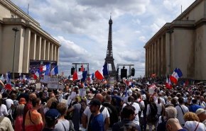 استئناف احتجاجات واسعة ضد سياسات مكافحة كورونا في فرنسا