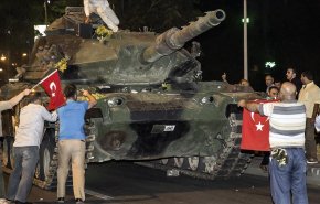 ۱۹ مظنون به ارتباط با کودتای ترکیه بازداشت شدند
