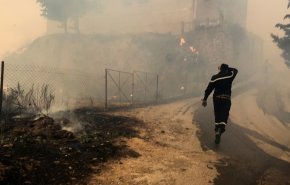 الجزائر.. ارتفاع حصلية ضحايا حرائق الغابات إلى 65 ضحية