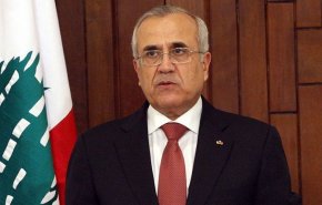 رئيس لبنان السابق: الفراغ الرئاسي أدى لانفجار المرفأ!