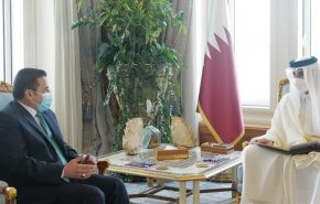 الأعرجي يسلم أمير قطر الدعوة الخاصة بحضور قمة بغداد

