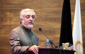 بالفيديو: كبير المفاوضين الافغاني يعلن مغادرة غني البلاد ويصفه بالرئيس السابق