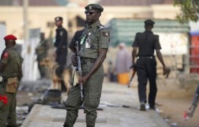 بعد مقتل 23 شخصا.. نيجيريا تفرض حظر التجول وسط البلاد 