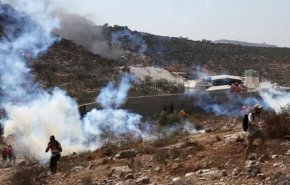 تداوم بازداشت‌ها و یورش نظامیان صهیونیست به منازل فلسطینیان در کرانه باختری
