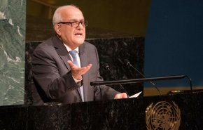 مندوب فلسطين لدى الأمم المتحدة يطالب بإيقاف الانتهاكات الصهيونية