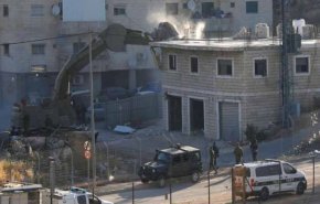 الاحتلال يخطر بوقف العمل في مسجد و9 منازل غرب بيت لحم