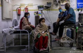 تسجیل أعلى حصيلة يومية للإصابات بکورونا خلال شهرين فی الهند