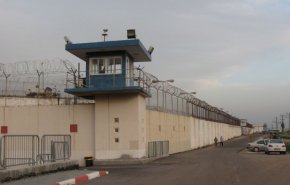 ضابط إسرائيلي: السجون تواجه أعتى أيامها وهناك تخوّف كبير من فقدان السيطرة