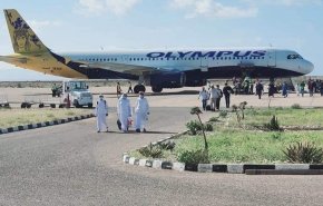 السعودية تمنع طائرة إماراتية من الوصول إلى سقطرى