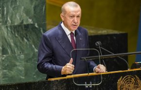 أردوغان يتهم واشنطن بالفشل في مساعدة اللاجئين الافغان