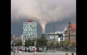إعصار مخيف يضرب ألمانيا
