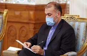 وزير الخارجية الايراني يعزي برحيل عقيلة الامام موسى الصدر