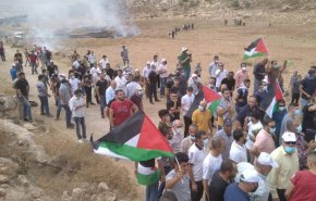 إصابة 5 فلسطينيين بالرصاص خلال قمع الاحتلال مسيرة بيت دجن