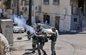 إصابات واعتقالات في مواجهات مع الاحتلال بالضفة والقدس