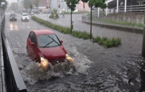 إعلان حالة المستوى الأحمر في فرنسا بسبب أمطار غزيرة