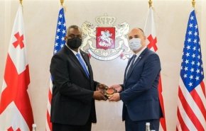 أميركا وجورجيا يوقعان مذكرة تفاهم حول التعاون العسكري