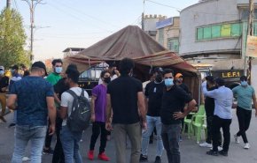 معترضان عراقی در منطقه الخضرا تحصن می کنند+ عکس