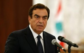 الإمارات تستدعي سفير لبنان لديهما بسبب تصريحات قرداحي