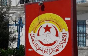 الاتحاد التونسي للشغل يطالب سعيد بتسريع إنهاء الحالة الاستثنائية
