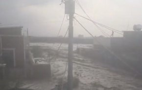 بالفيديو.. أمطار غزيرة تقطع الطرق في أربيل
